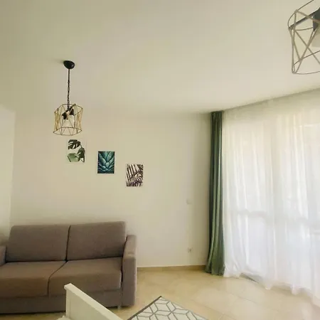 Marino Mar Deluxe Studios, & Indoorpool Inclusive Aparthotel