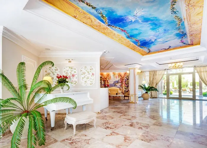 Marino Mar Deluxe Studios, & Indoorpool Inclusive